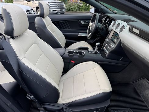 Used 2017 Ford Mustang GT Premium w/ Equipment Group 401A image 24