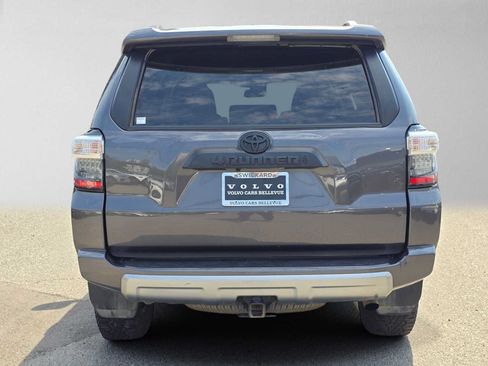 Used 2023 Toyota 4Runner TRD Off-Road Premium w/ Moonroof Package AWD/4WD image 4