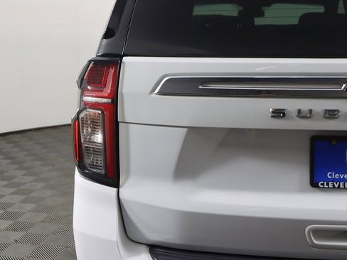 Used 2023 Chevrolet Suburban Premier image 17