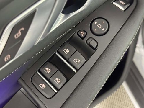 Used 2025 BMW X5 xDrive40i w/ Parking Assistance Package image 18