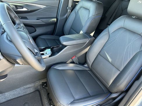 New 2026 Buick Envista Sport Touring image 18