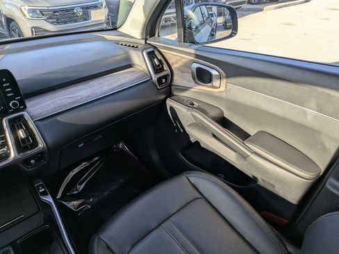 Used 2023 Kia Sorento EX FWD image 15