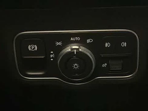 Certified 2026 Mercedes-Benz GLB 250 4MATIC image 16