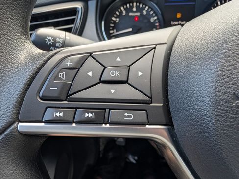 Used 2020 Nissan Rogue S AWD/4WD image 28