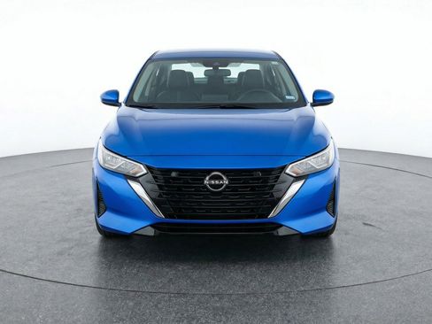 Used 2025 Nissan Sentra SV FWD image 2
