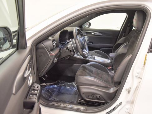 Used 2024 Dodge Hornet R/T image 2