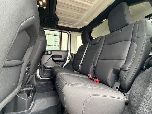 Used 2021 Jeep Wrangler Unlimited Sport AWD/4WD image 8