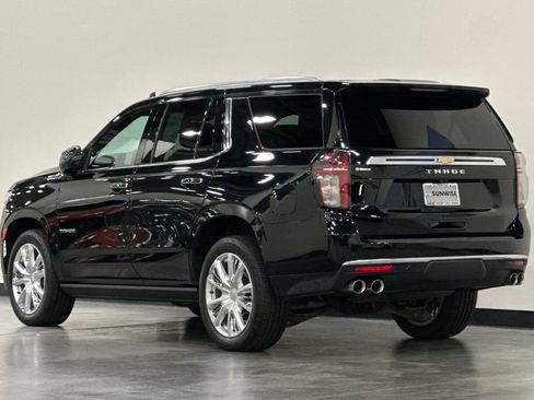 Used 2021 Chevrolet Tahoe High Country w/ Premium Package RWD image 6