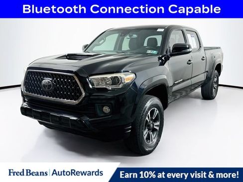 Used 2019 Toyota Tacoma TRD Sport AWD/4WD image 3