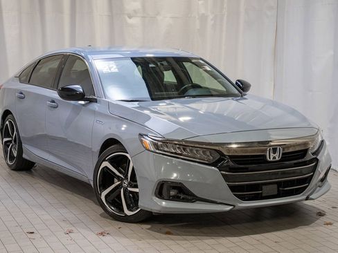 Used 2022 Honda Accord Sport image 1