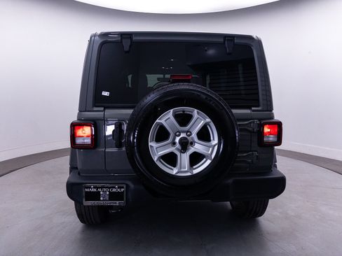 Used 2023 Jeep Wrangler Unlimited Sport w/ Sun And Sound Package AWD/4WD image 15