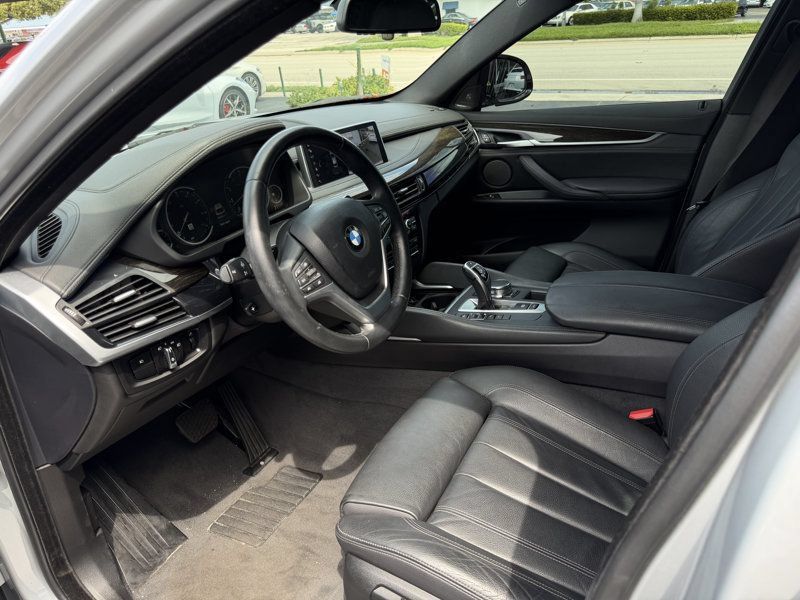 Used 2019 BMW X6 sDrive35i w/ Premium Package RWD image 12