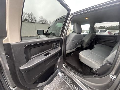 Used 2013 RAM 1500 Express image 12