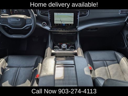 Used 2024 Jeep Wagoneer L Series III w/ Flexible Seating Group AWD/4WD image 14