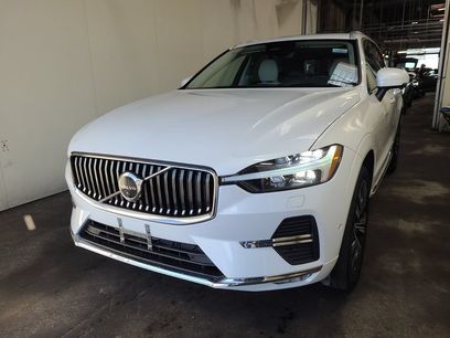 Used 2023 Volvo XC60 B5 Ultimate w/ Climate Package