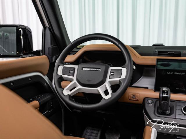 Used 2025 Land Rover Defender 110 X-Dynamic SE AWD/4WD image 30
