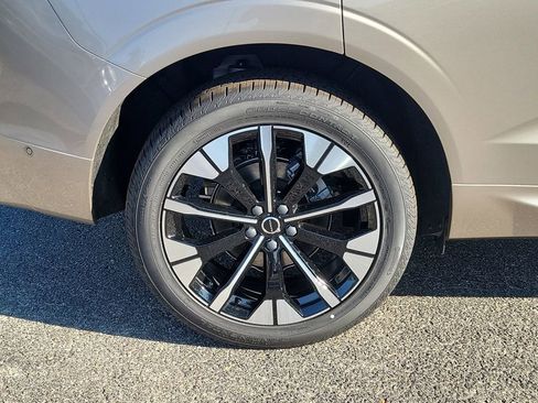 New 2026 Volvo XC60 B5 Plus w/ Protection Package AWD/4WD image 3