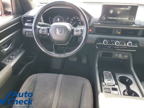 Used 2024 Honda Pilot Sport image 15