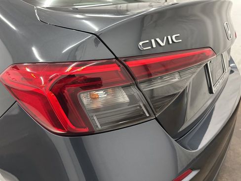 Used 2022 Honda Civic LX image 8