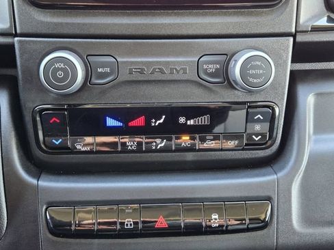 Used 2025 RAM ProMaster 1500 FWD image 19