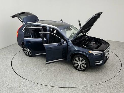 Certified 2024 Volvo XC90 T8 Plus w/ Protection Package Premier AWD/4WD image 40
