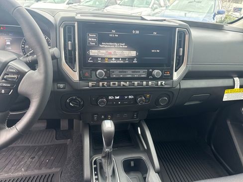 New 2026 Nissan Frontier SV w/ All-Weather Content Package AWD/4WD image 19