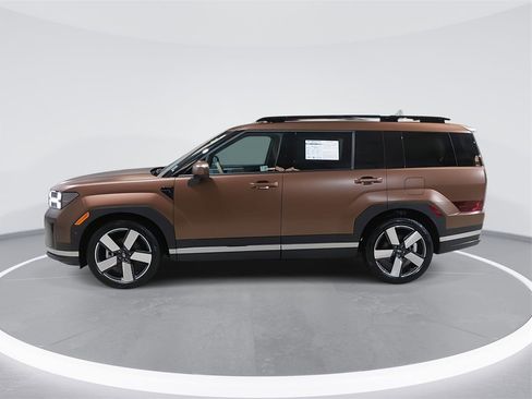 Used 2025 Hyundai Santa Fe Limited image 7
