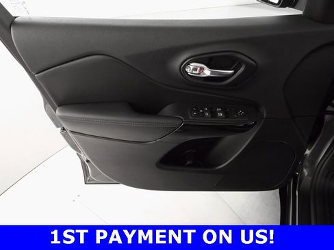 Certified 2023 Jeep Cherokee Altitude Lux image 18