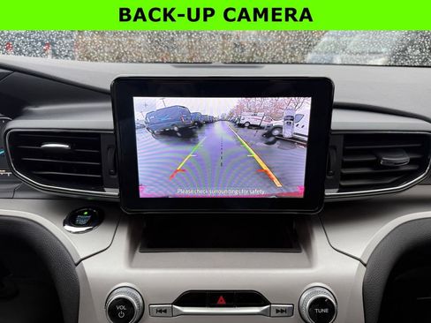 Used 2021 Ford Explorer XLT w/ Equipment Group 202A image 18