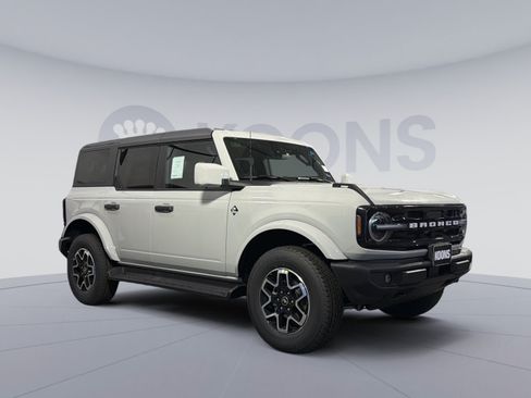 New 2026 Ford Bronco Outer Banks AWD/4WD image 10