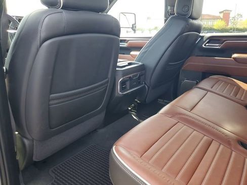 Used 2025 GMC Sierra 2500 Denali Ultimate AWD/4WD image 23