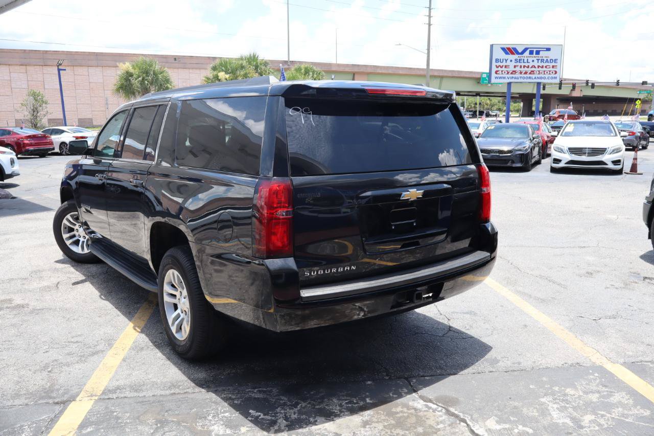 Used 2019 Chevrolet Suburban LT AWD/4WD image 5