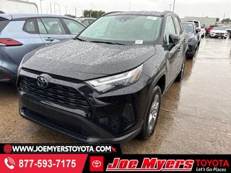 Used 2025 Toyota RAV4 XLE FWD video 1