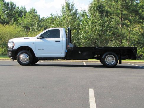 Used 2022 RAM 3500 Tradesman RWD image 5
