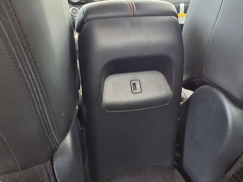Used 2025 Nissan Sentra SR w/ SR Premium Package FWD image 25