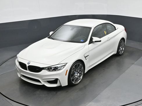 Used 2017 BMW M4 Convertible image 56