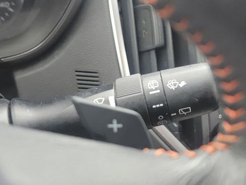 Used 2021 Subaru Crosstrek 2.0i Premium AWD/4WD image 19