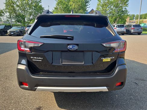 Used 2024 Subaru Outback Limited AWD/4WD image 5