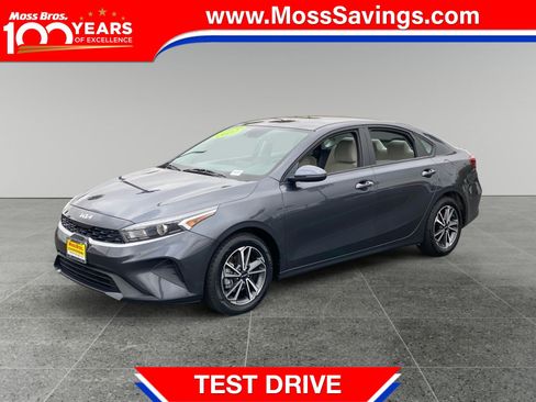 Used 2023 Kia Forte LXS w/ LXS Technology Package FWD image 1