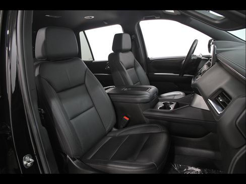 Certified 2024 Chevrolet Tahoe Z71 w/ Z71 Off-Road Package AWD/4WD image 17