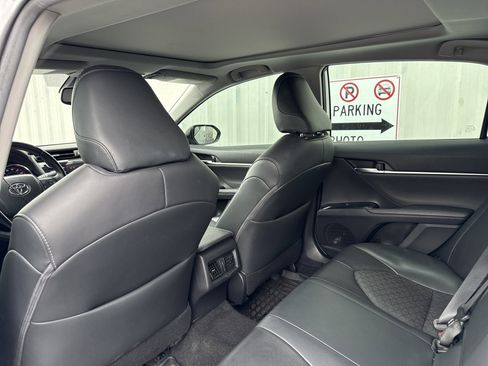 Used 2019 Toyota Camry XSE w/ Driver Assist Package image 22