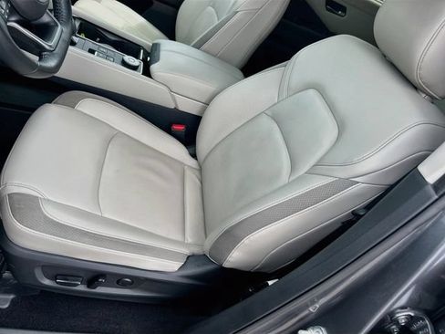 Certified 2025 Nissan Pathfinder SL AWD/4WD image 16