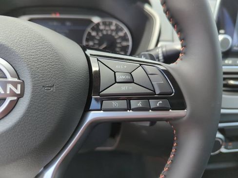 Used 2025 Nissan Altima 2.5 SR FWD image 33