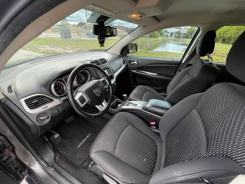 Used 2016 Dodge Journey SE w/ Flexible Seating Group image 26