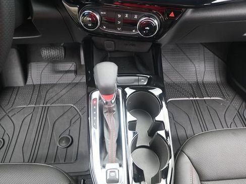 Used 2026 Chevrolet Trax RS w/ Sunroof Package FWD image 8