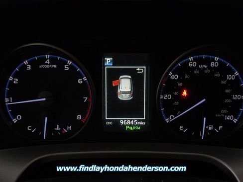 Used 2018 Toyota RAV4 XLE image 32