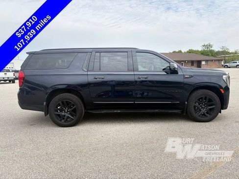 Used 2021 GMC Yukon XL SLT w/ SLT Luxury Plus Package AWD/4WD image 7