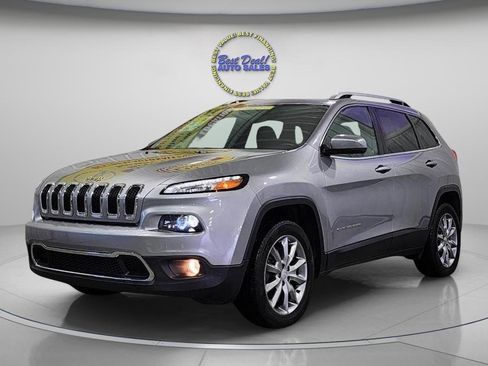 Used 2018 Jeep Cherokee Limited image 1
