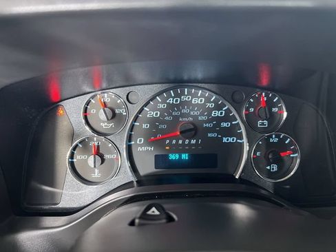 Used 2025 GMC Savana 2500 w/ Driver Convenience Package RWD image 11