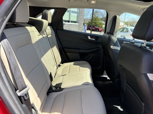 Used 2022 Ford Escape Titanium w/ Class II Trailer Tow Package image 21